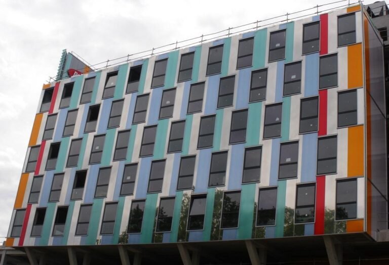 edificio del instituto superior cruz roja argentina