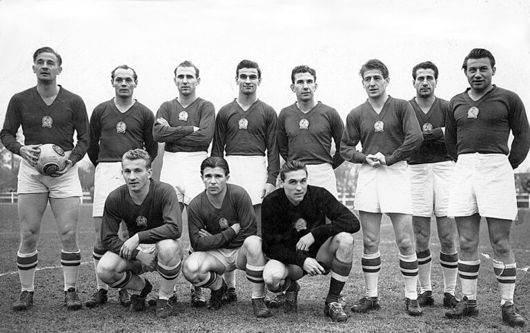 equipo de futbol historico alineacion grupo jugadores