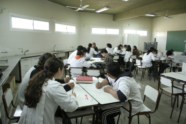 Cómo y cuándo termina el secundario en Buenos Aires 8 Cómo y cuándo termina el secundario en Buenos Aires