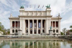 exterior del museo de bellas artes historico