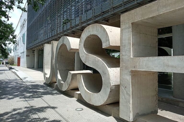 fachada moderna escuela normal superior 32 santa fe