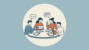 gente debatiendo ideas apasionadamente en circulo