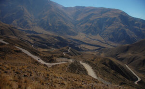 montanas y valles del relieve de salta