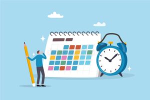 persona revisando reloj y calendario academico